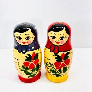 Russian Matryoshka Nesting Dolls Style Hand Painted Wooden Salt & Pepper Shakers
